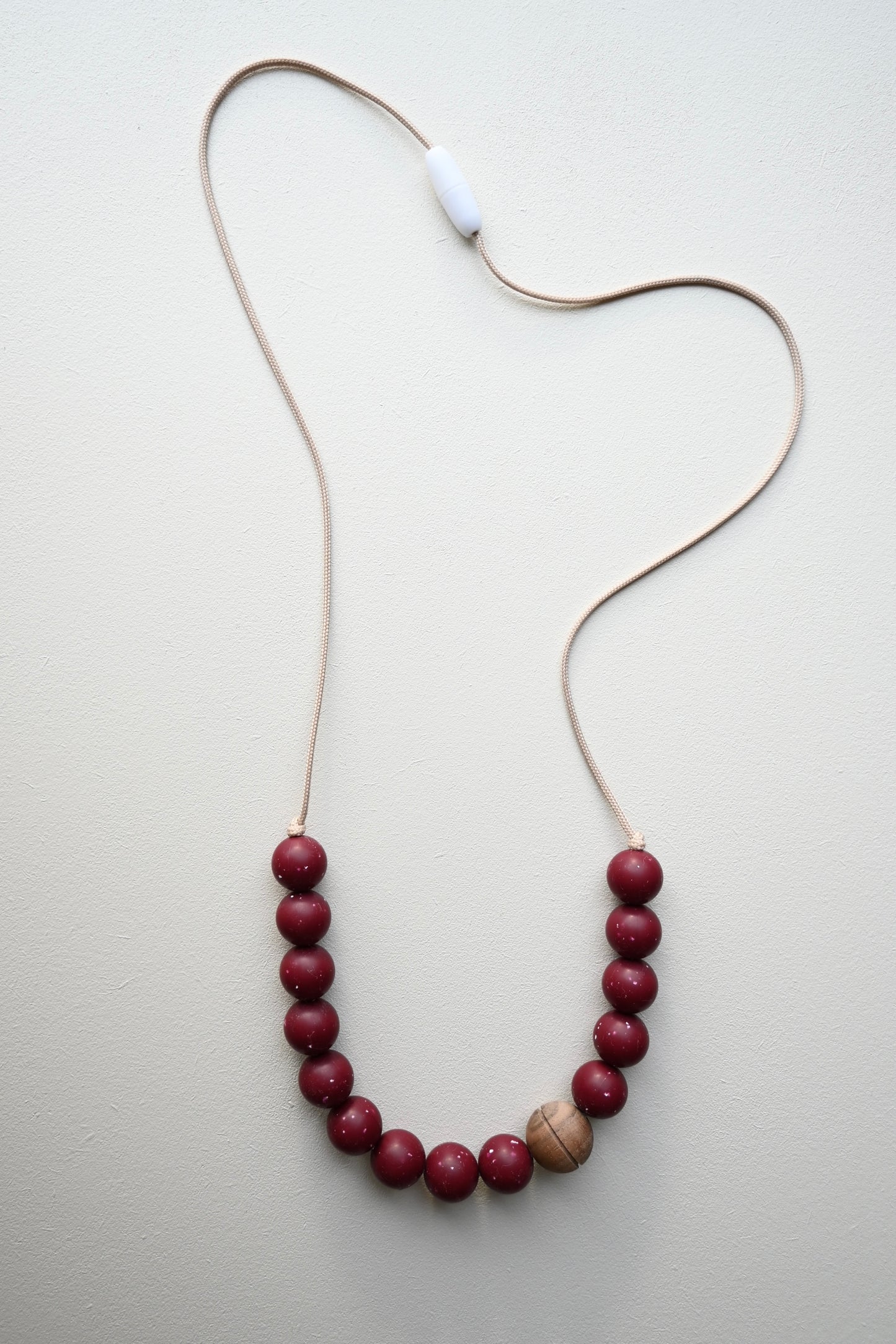 Stillkette Georgie – Walnuss – mehrere Farben